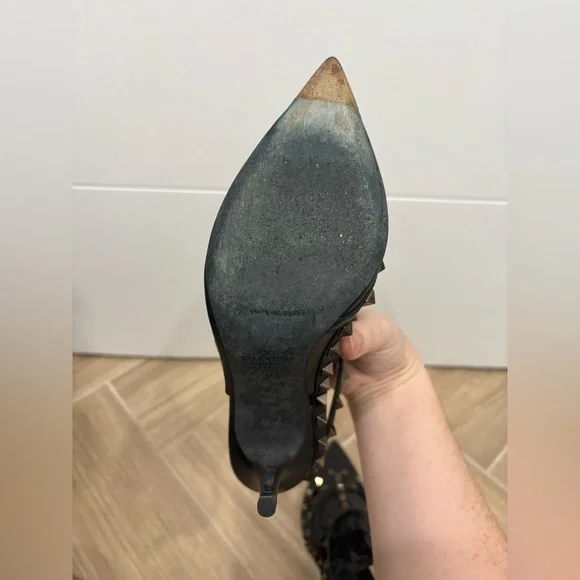 Valentino Garavani Noir 100MM Rockstud Slingback - Picture 12 of 16